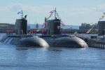 Подводная лодка «Великий Новгород» представила Черноморский флот в главном военно-морском параде в Кронштадте