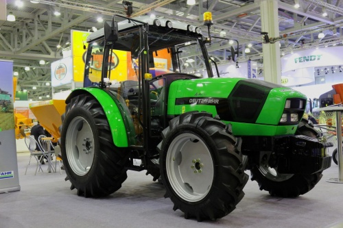 Компания SAME DEUTZ-FAHR представила трактор DEUTZ-FAHR Agrolux мощностью 80 л.с. на выставке «Агросалон – 2014»